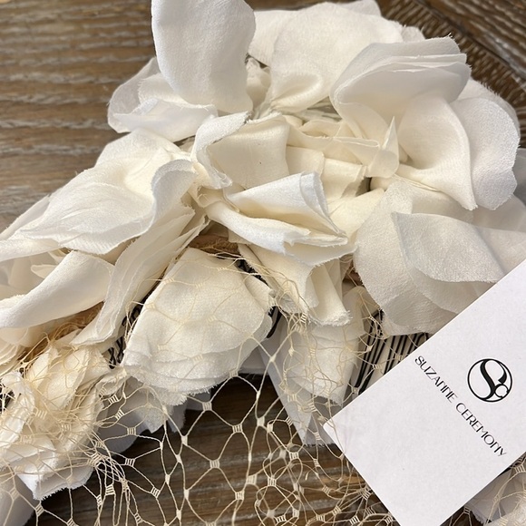 Anthropologie Suzanne Ceremony Elegant White Floral Headpiece with Veil New